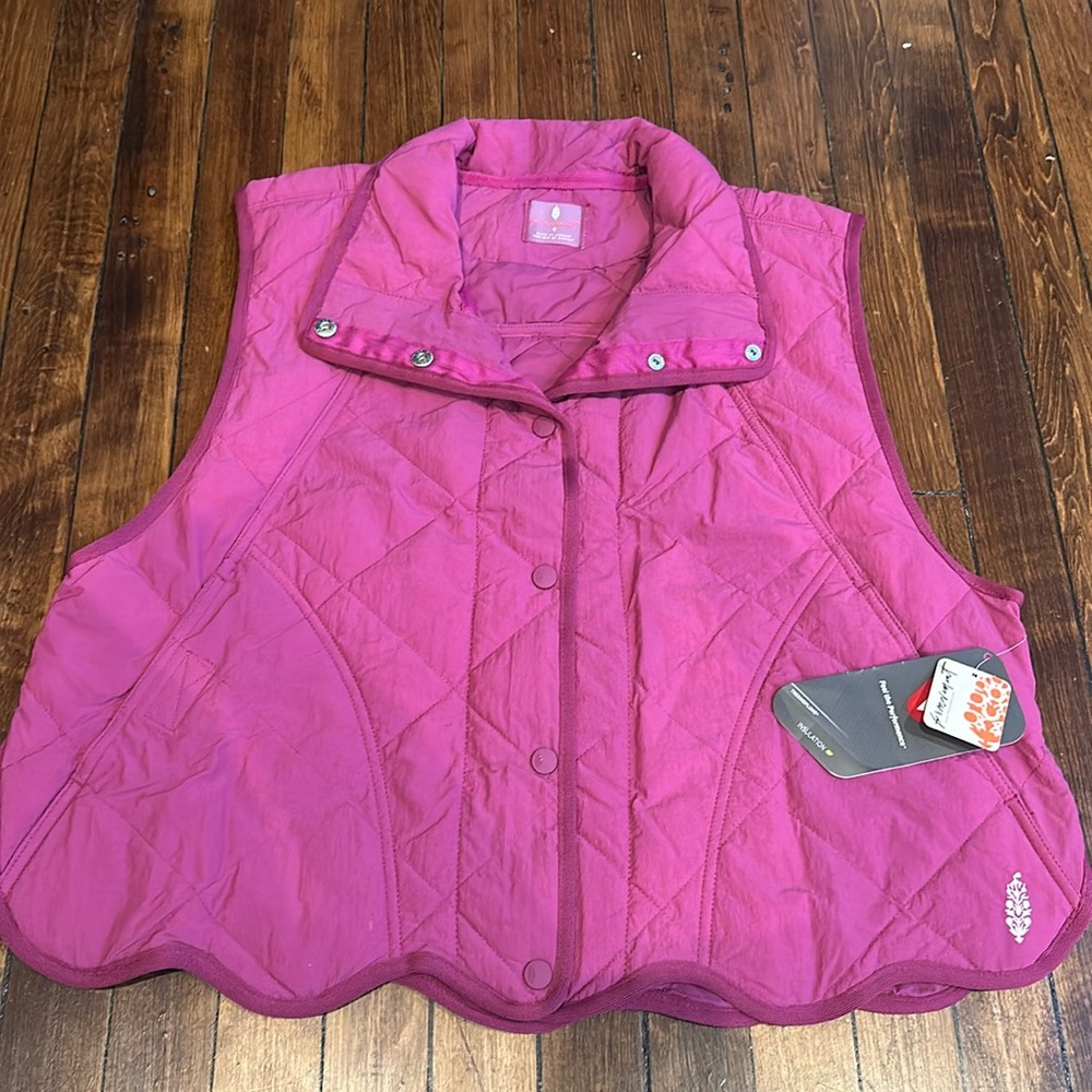 SOLD - Free People Movement - Quinn Quilted Puffer Vest Jacket in Magenta NEW